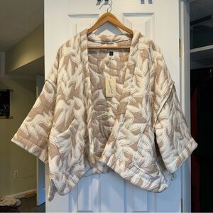 Universal thread quilted sweater